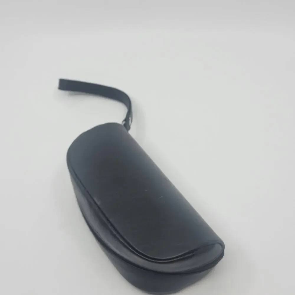 Oakley semisoft faux leather black zipped sunglasses eyeglasses case